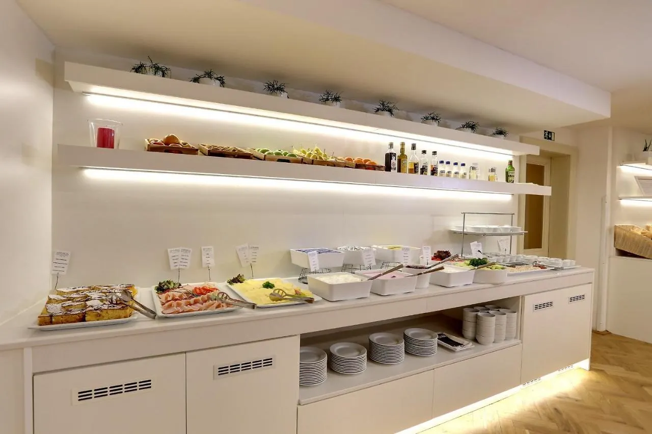 ****  Astoria Hotel & Medical Spa 카를로비바리 체코